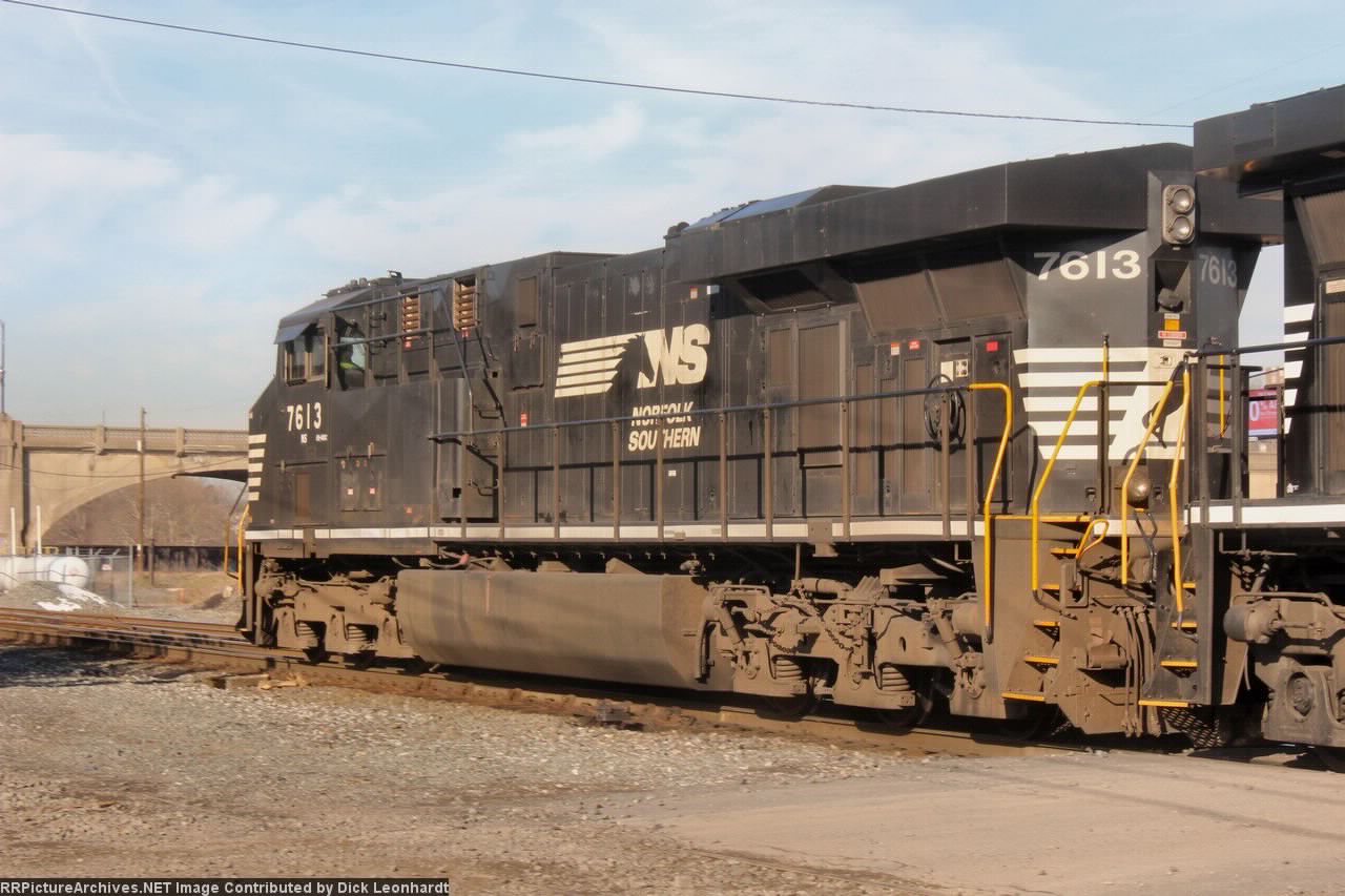 NS 7613
